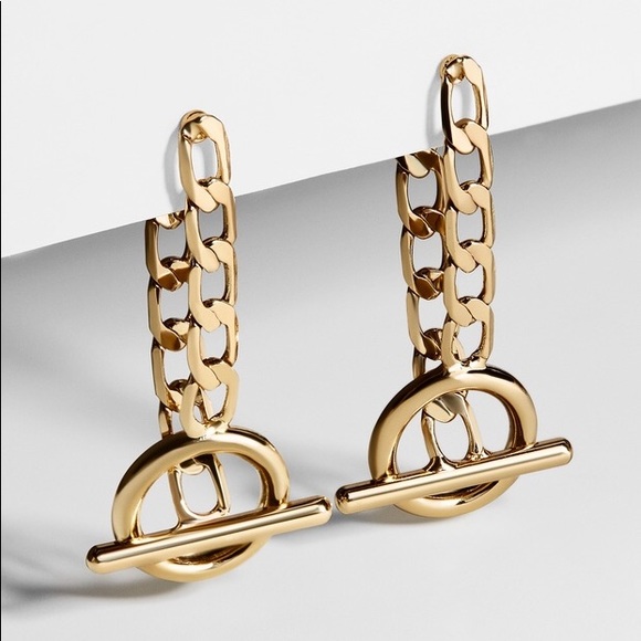BaubleBar Jewelry - BAUBLEBAR Gia Gold Chain Toggle Drop Earrings